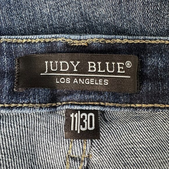 Judy Blue Women's Skinny Fit Control Top Raw Hem Capri Jean, Size 11/30, Auburn - Picture 11 of 16